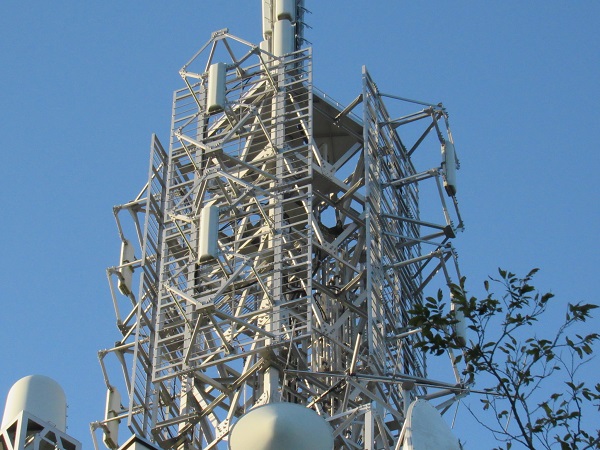 FM送信アンテナ6
