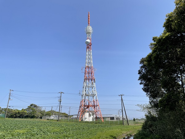 「チバテレ・NHK-FM・bayfm」共用の送信塔