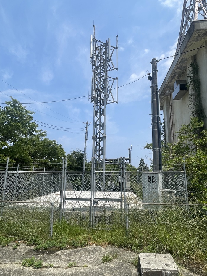 KDDI